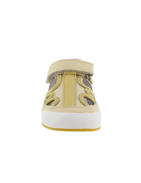 Sandalias cerradas barefoot Blanditos Estela Vainilla