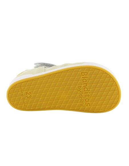 Sandalias cerradas barefoot Blanditos Estela Amarillo