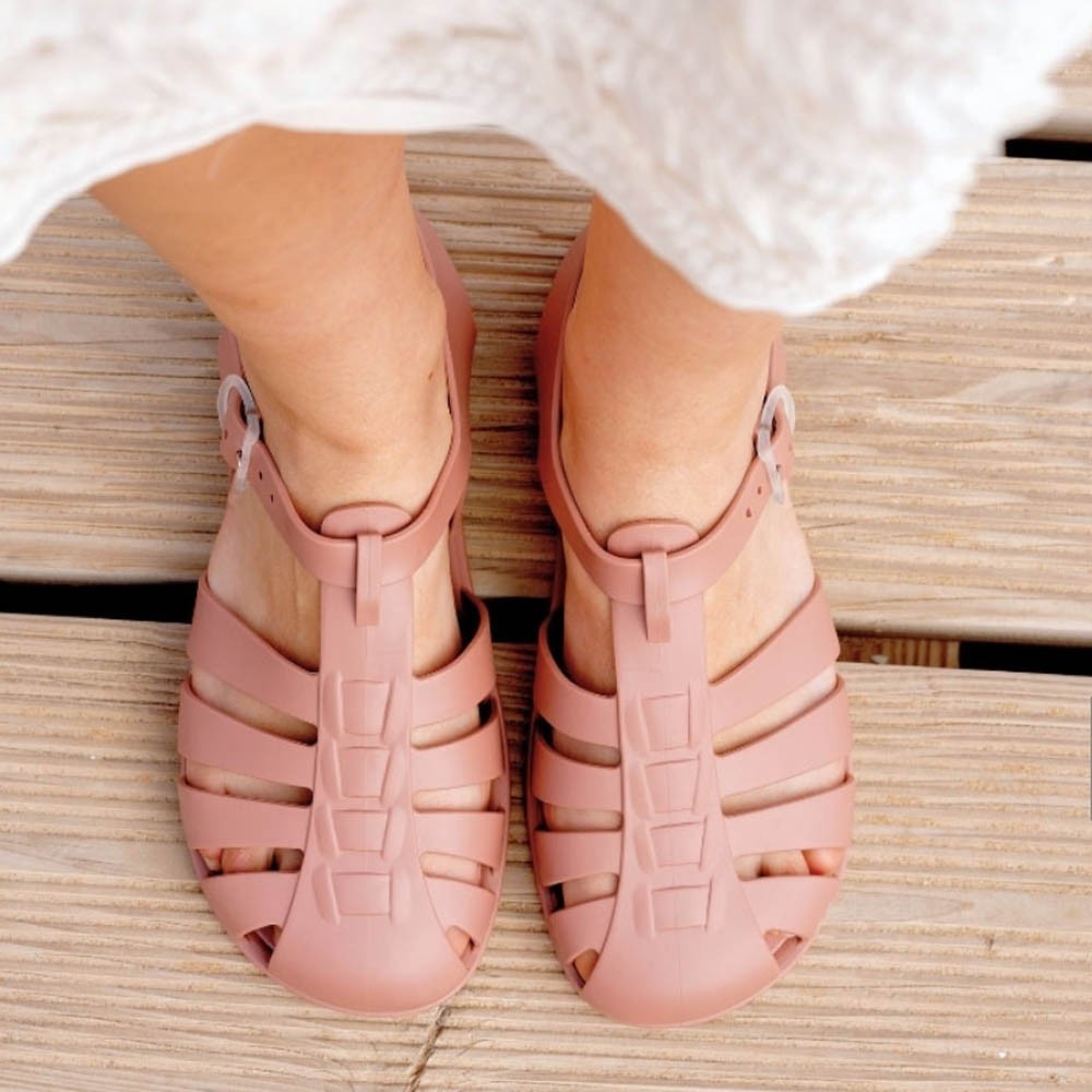 Cangrejeras barefoot Igor Ura Rosa