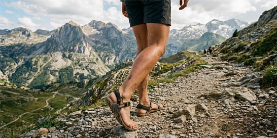 Las Mejores Sandalias Barefoot para Montaña: Guía Completa 2026